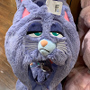 キャステル ユニバにいる紫の猫は誰？映画『ペット』に登場するクロエを紹介！ユニバで被り物やグッズを販売中