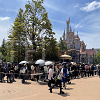キャステル ディズニーランドでの回り方を解説！効率よくパークを満喫するコツや楽しみ方・裏技を紹介！