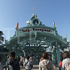キャステル 【ディズニーランドの開園時間】オープンが早くなるときがある？開園時間と混雑＆工事の関係性まとめ！