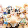 キャステル 【2025】ダッフィーグッズ全種まとめ！TDS限定のぬいぐるみやカチューシャの値段まとめ！
