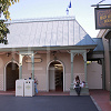 キャステル 身軽に楽しもう！東京ディズニーランドのコインロッカーの料金・サイズ・場所まとめ！