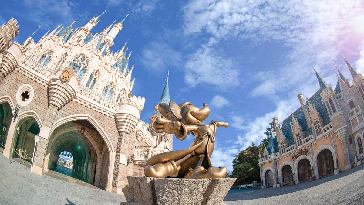 東京ディズニーランド シンデレラ城前| キャステル | CASTEL