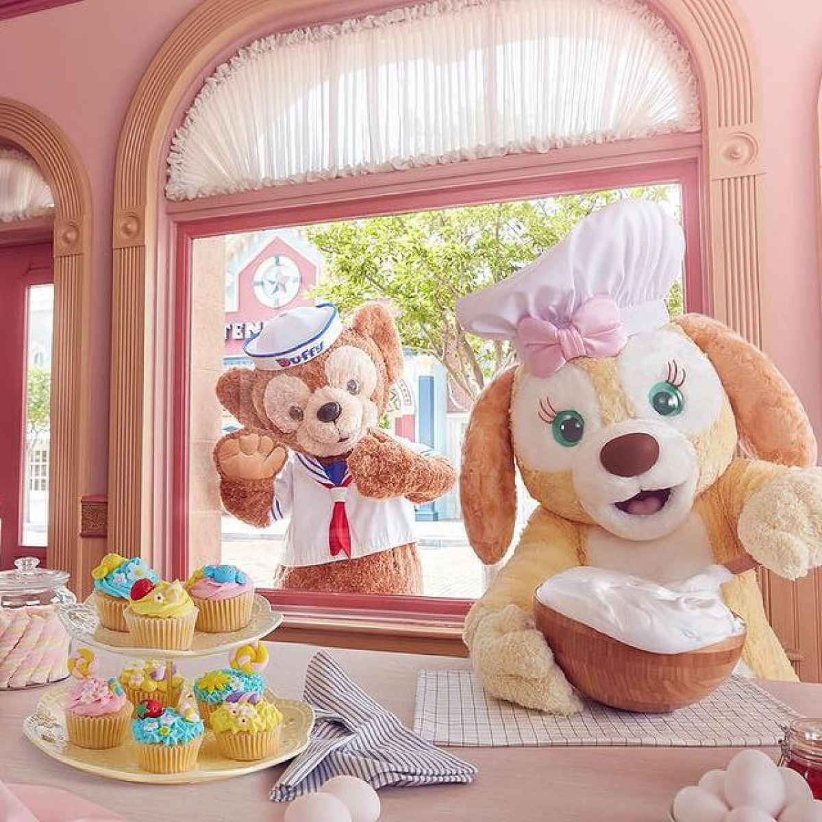 27香港ディズニーランドのダッフィーとクッキー・アン| キャステル