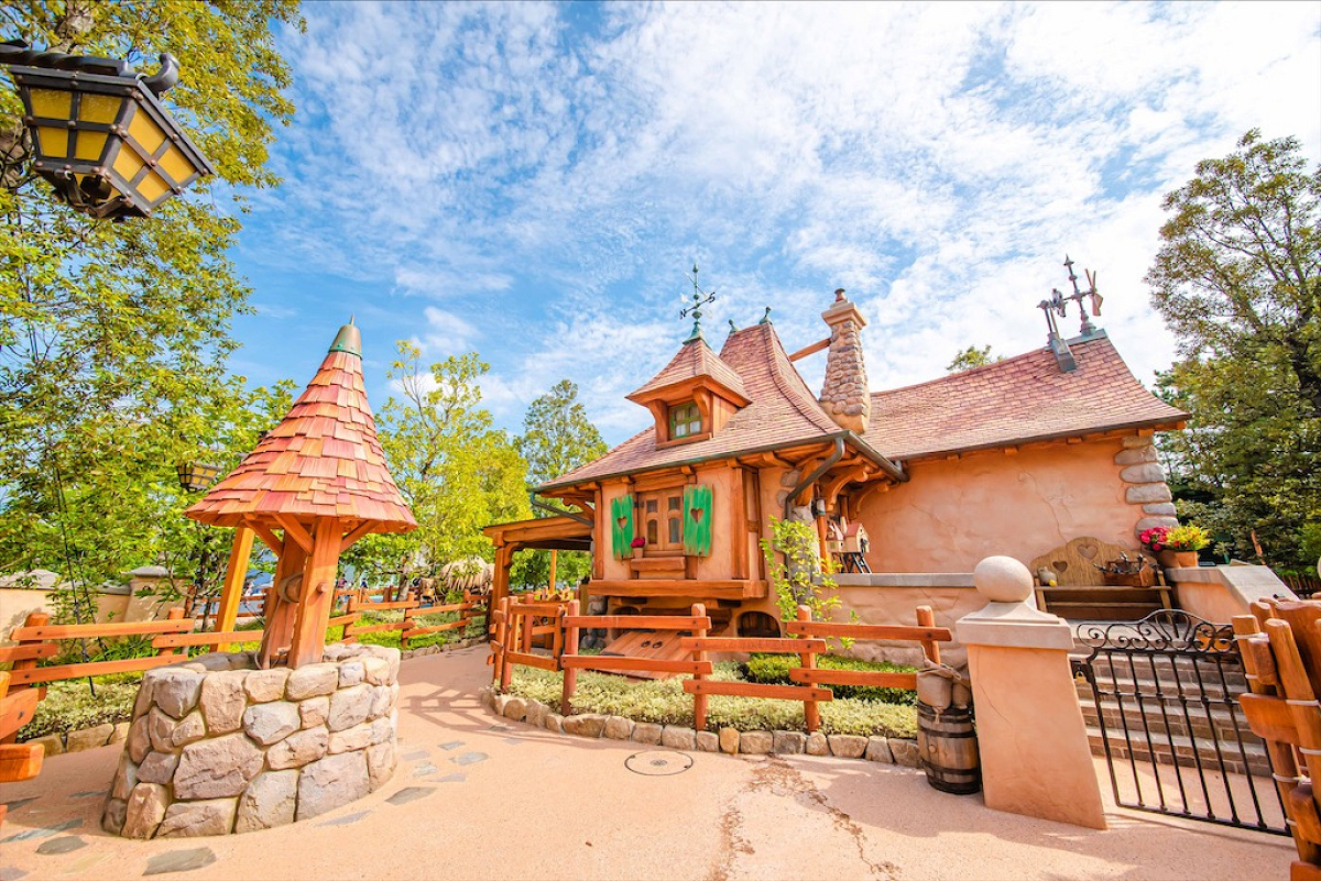 ベルの家| キャステル | CASTEL ディズニー情報