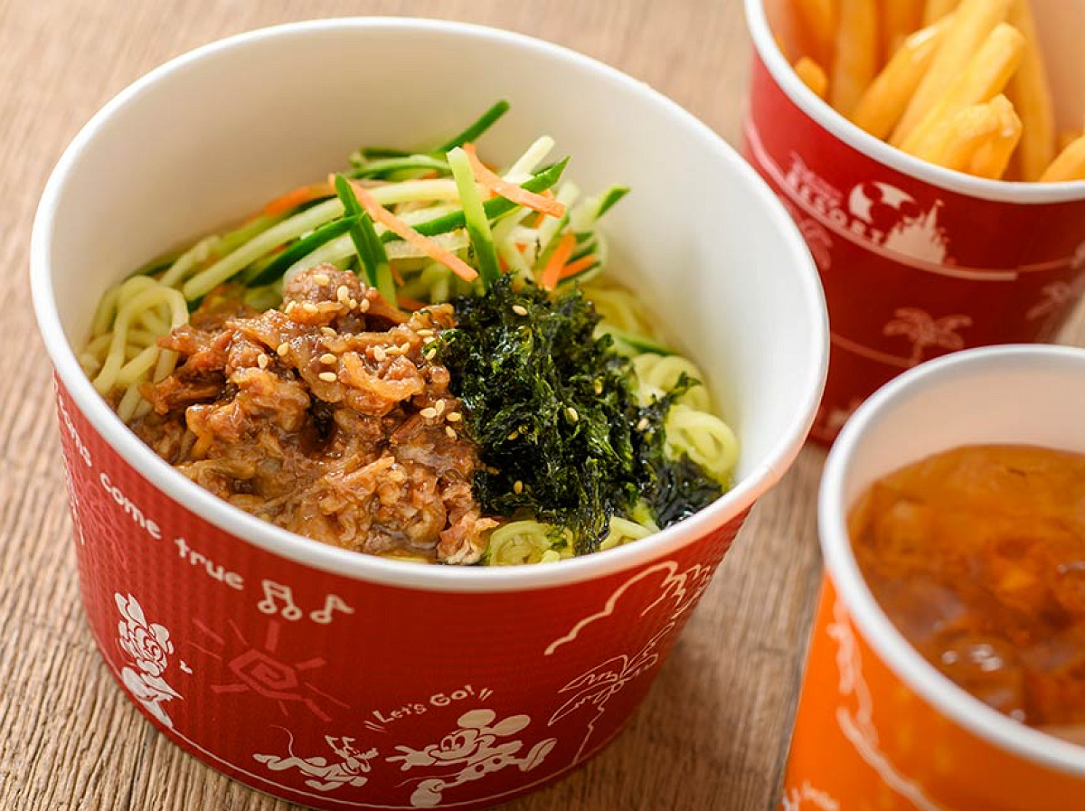 牛カルビと韓国のりの冷やし麺（塩レモン）