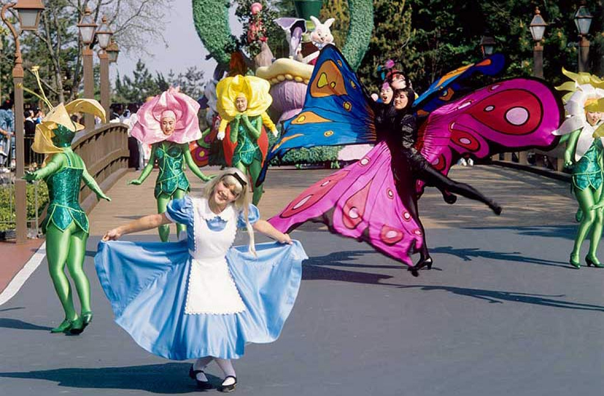 ディズニー・クラシックス・オン・パレード」| キャステル | CASTEL