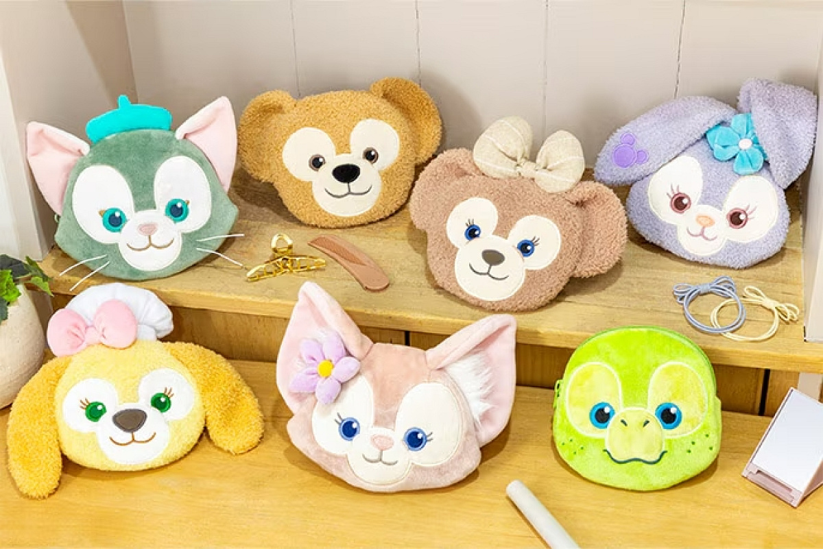 ダッフィー&フレンズの顔型ポーチ| キャステル | CASTEL ディズニー情報