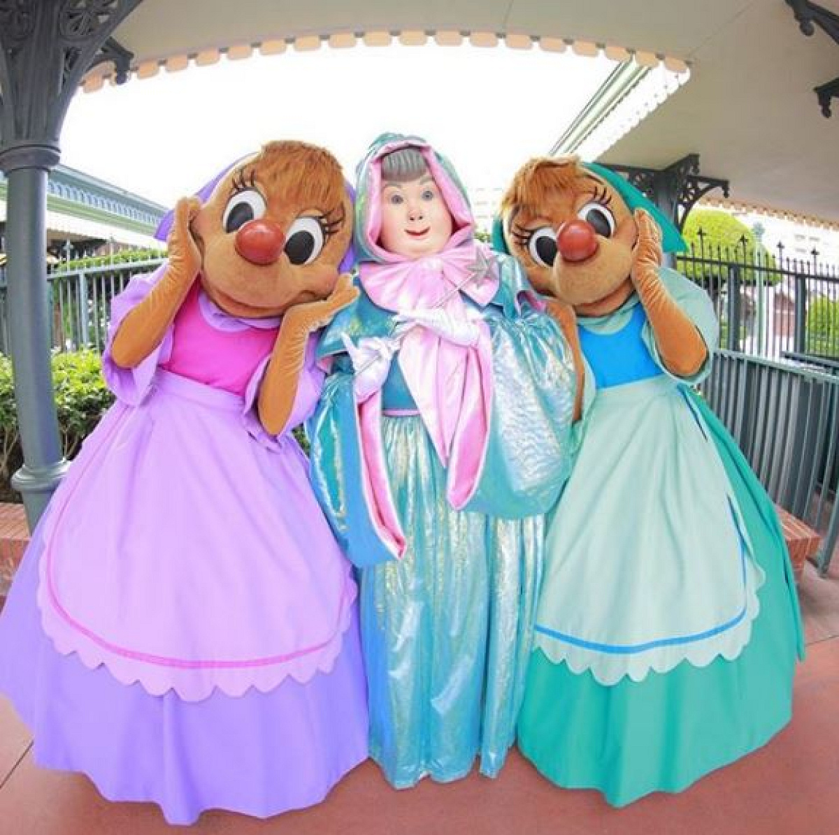 フェアリー・ゴッドマザー＆スージー・パーラ| キャステル | CASTEL