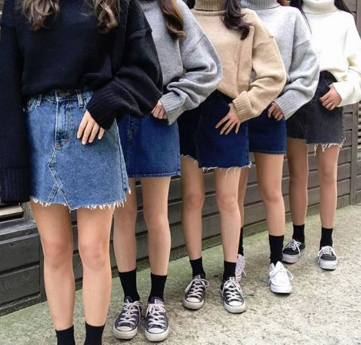 ニット×デニムスカートコーデ| キャステル | CASTEL ディズニー情報