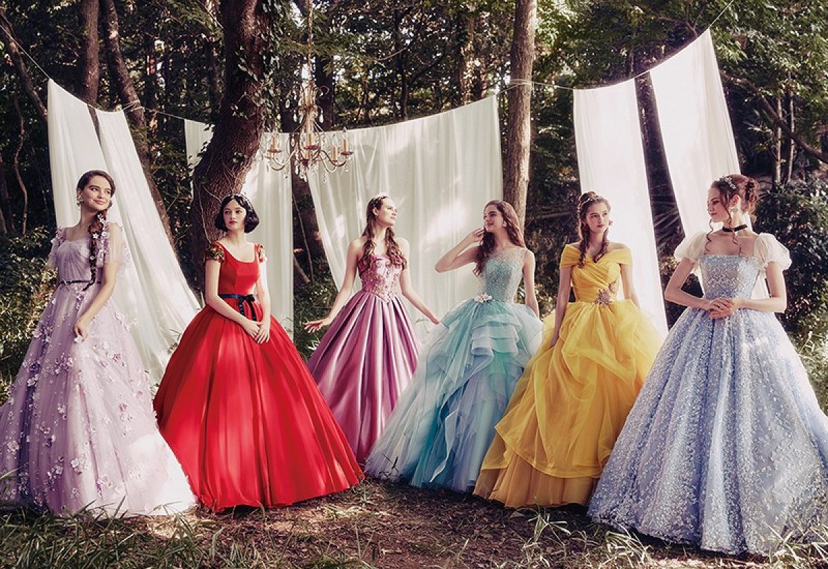 ディズニーウエディングドレスコレクション」とは？| キャステル