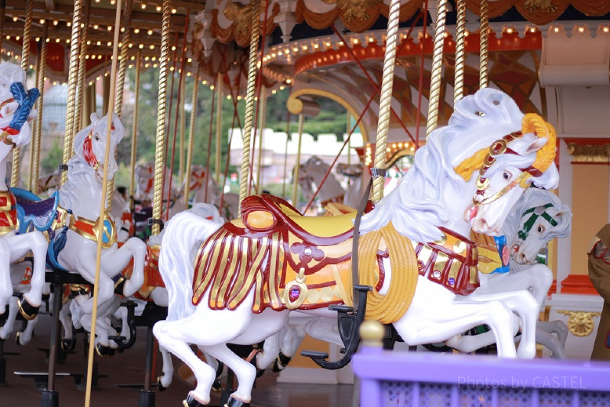 二人乗りの大きな馬です。| キャステル | CASTEL ディズニー情報