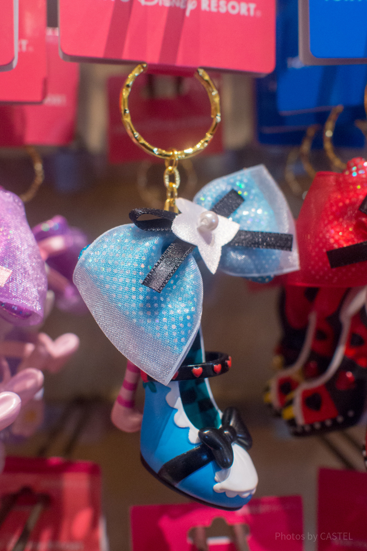 アリスシューズキーホルダー| キャステル | CASTEL ディズニー情報