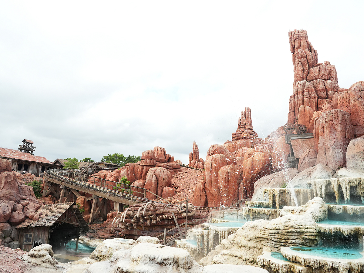 ビッグサンダーマウンテン| キャステル | CASTEL ディズニー情報