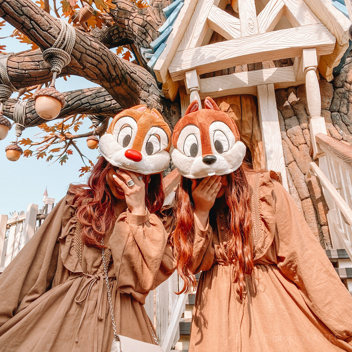 ファンキャップ×ブラウンでチップとデール双子コーデ！| キャステル