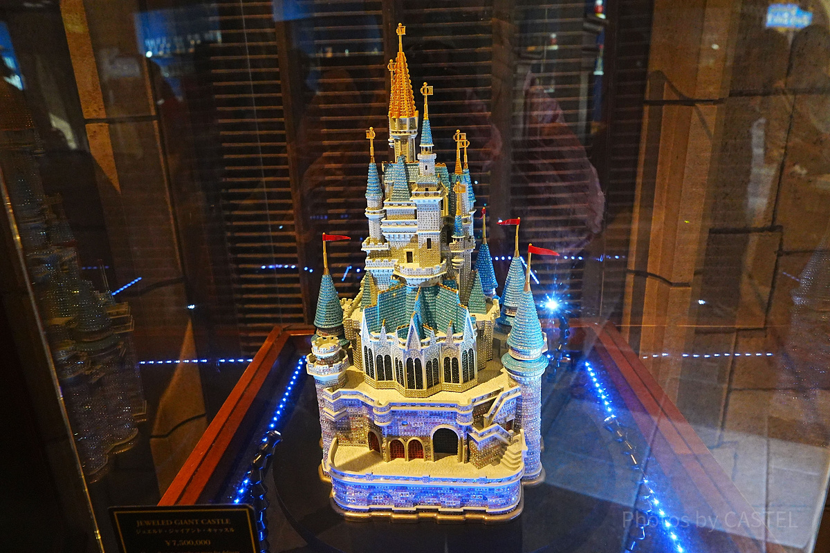 シンデレラ城のフィギュア大サイズ| キャステル | CASTEL ディズニー情報