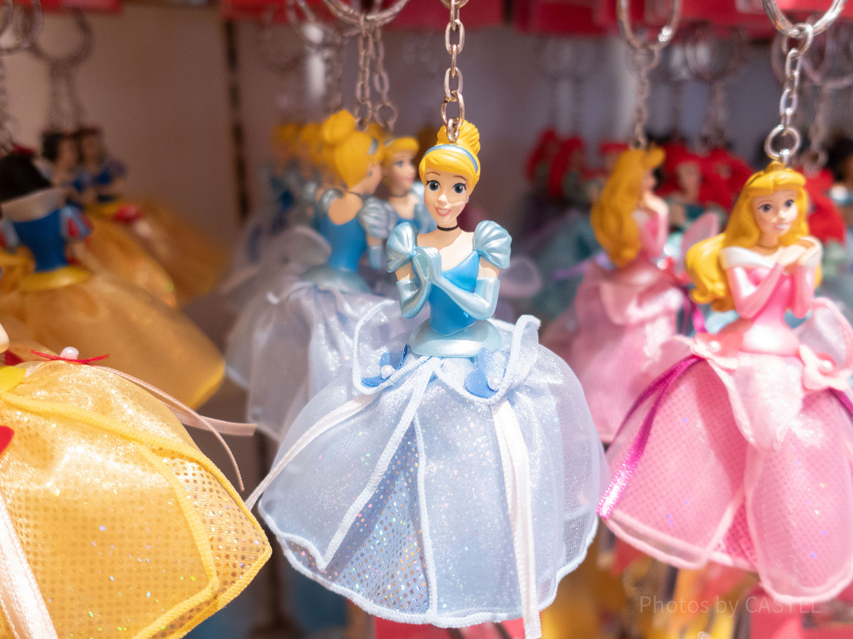 シンデレラフィギュアキーホルダー| キャステル | CASTEL ディズニー情報