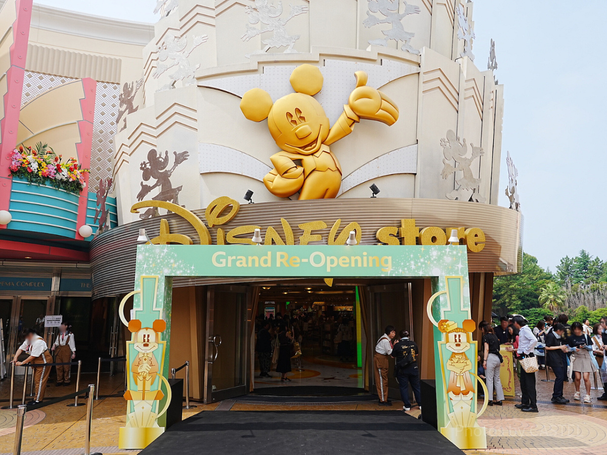 ディズニーストア限定デザインも！