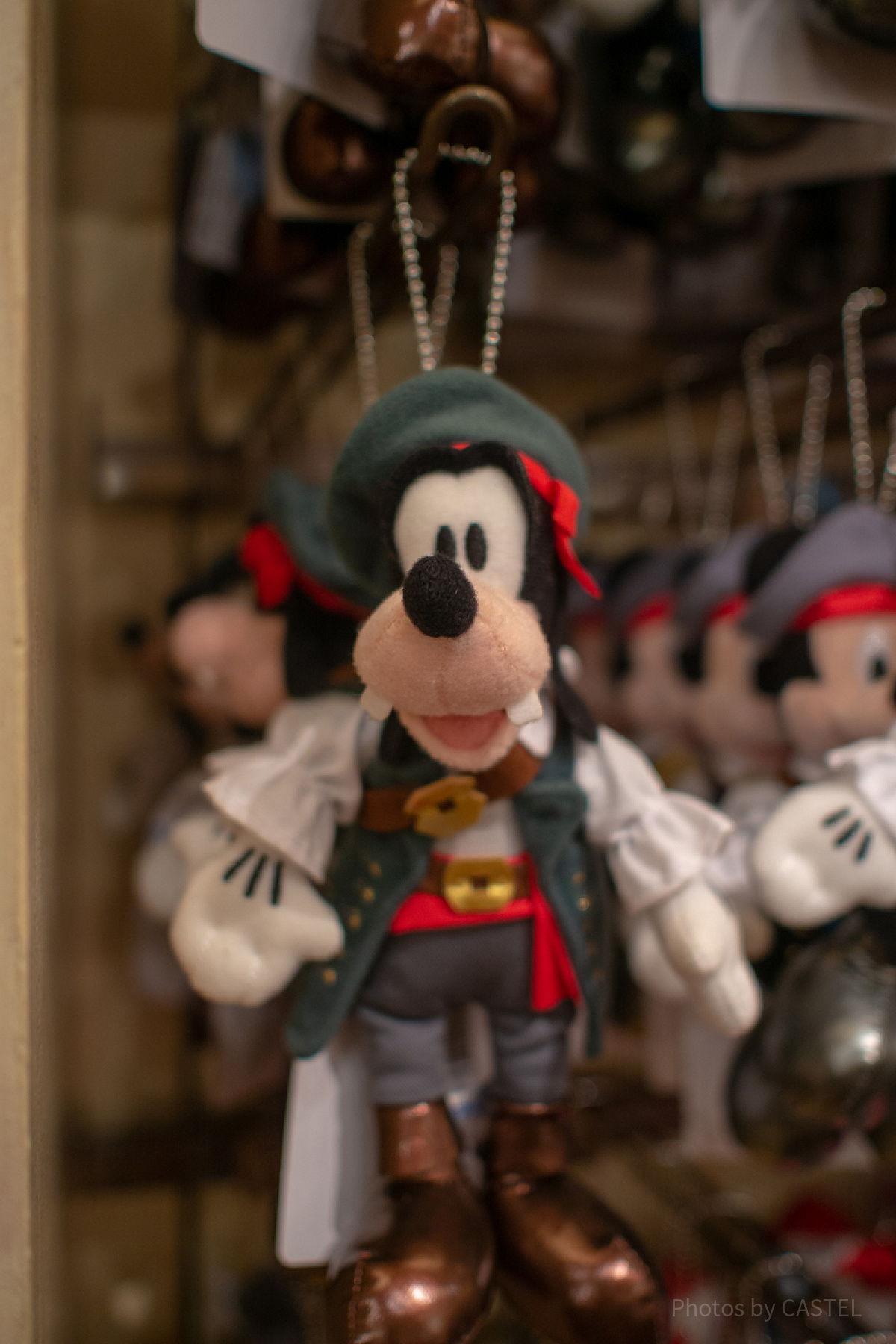 グーフィーぬいぐるみバッジ| キャステル | CASTEL ディズニー情報