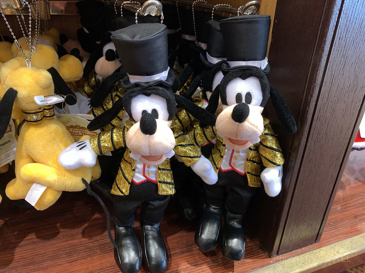 マジカルミュージックワールド フォレストシアター ぬいぐるみバッジ グーフィー グーフィーのぬいぐるみバッジ（マジカルミュージックワールド