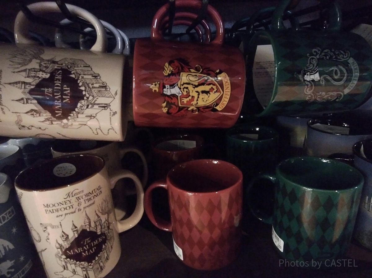 ハリーポッターのグリフィンドール寮マグカップ| キャステル | CASTEL