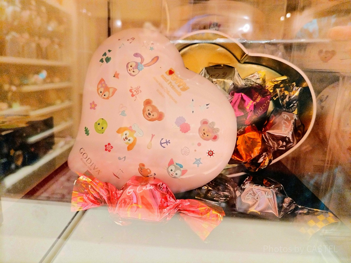 香港ディズニーダッフィー＆フレンズグッズ：【GODIVA】ハート缶入り