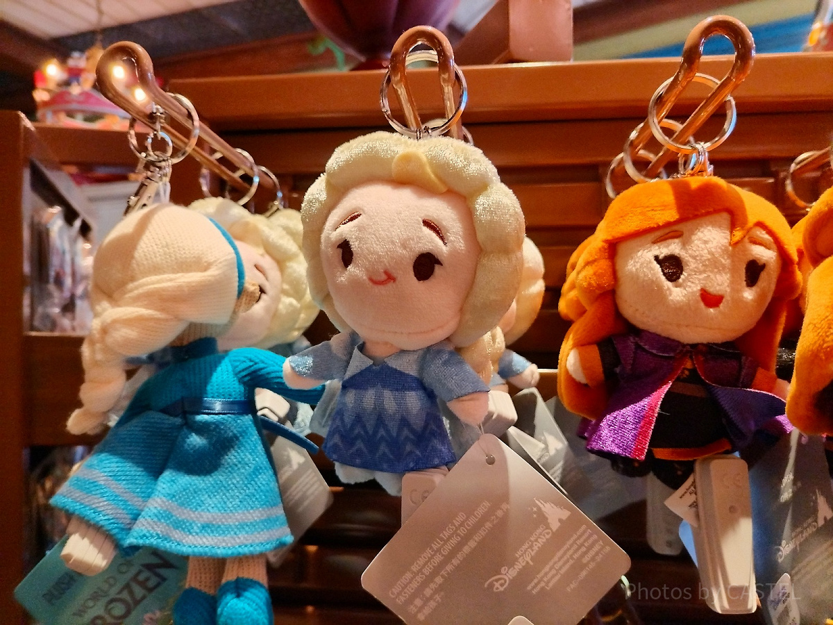 新品　アナ エルサ　ぬいぐるみキーホルダー　キーチェーン ディズニーストア 香港ディズニーアナ雪グッズ：エルサのマスコットキーチェーン