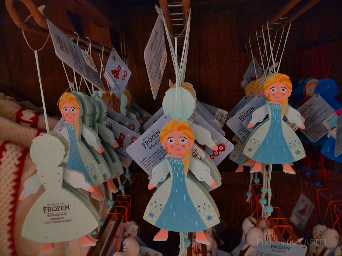 香港ディズニーアナ雪グッズ：エルサの木製人形| キャステル | CASTEL