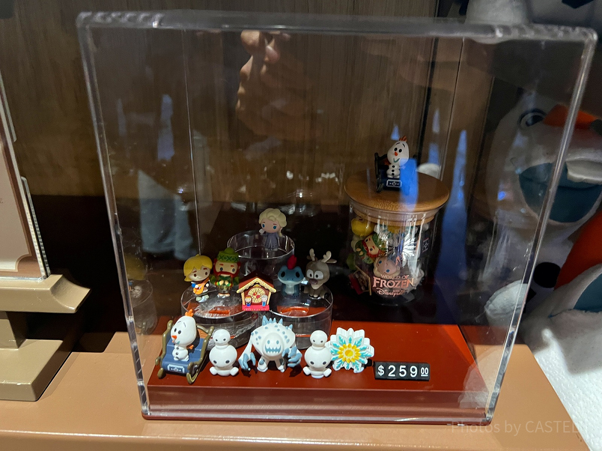 香港ディズニーアナ雪グッズ：「アナと雪の女王」ミニフィギュア