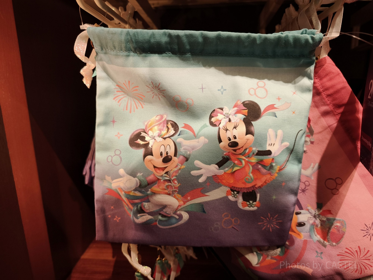 香港ディズニー20周年「ミッキー＆フレンズ・グランドセレブレーショングッズ」：きんちゃく袋