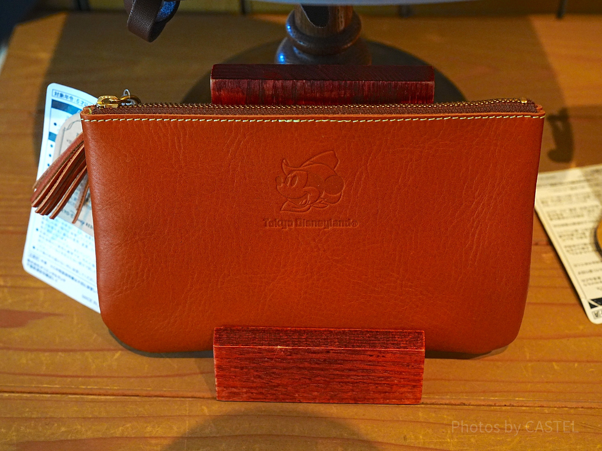 レザーの長財布