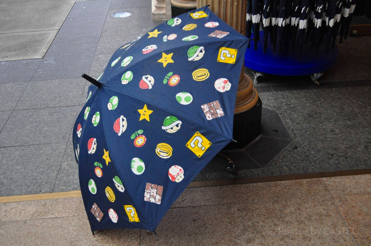 マリオのスーパーアイテム総柄傘