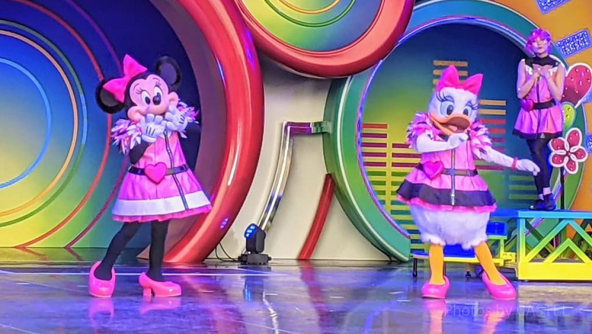 クラブマウスビートのミニーマウスとデイジーダック| キャステル