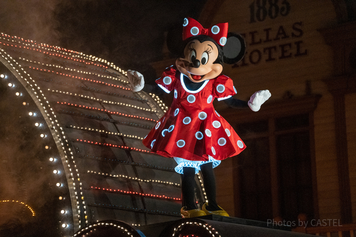 エレクトリカルパレードのミニーマウス| キャステル | CASTEL