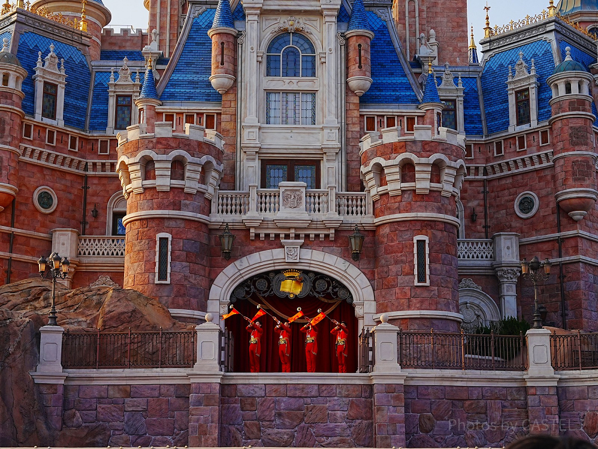 上海ディズニーのゴールデン・フェアリーテイル・ファンファーレ