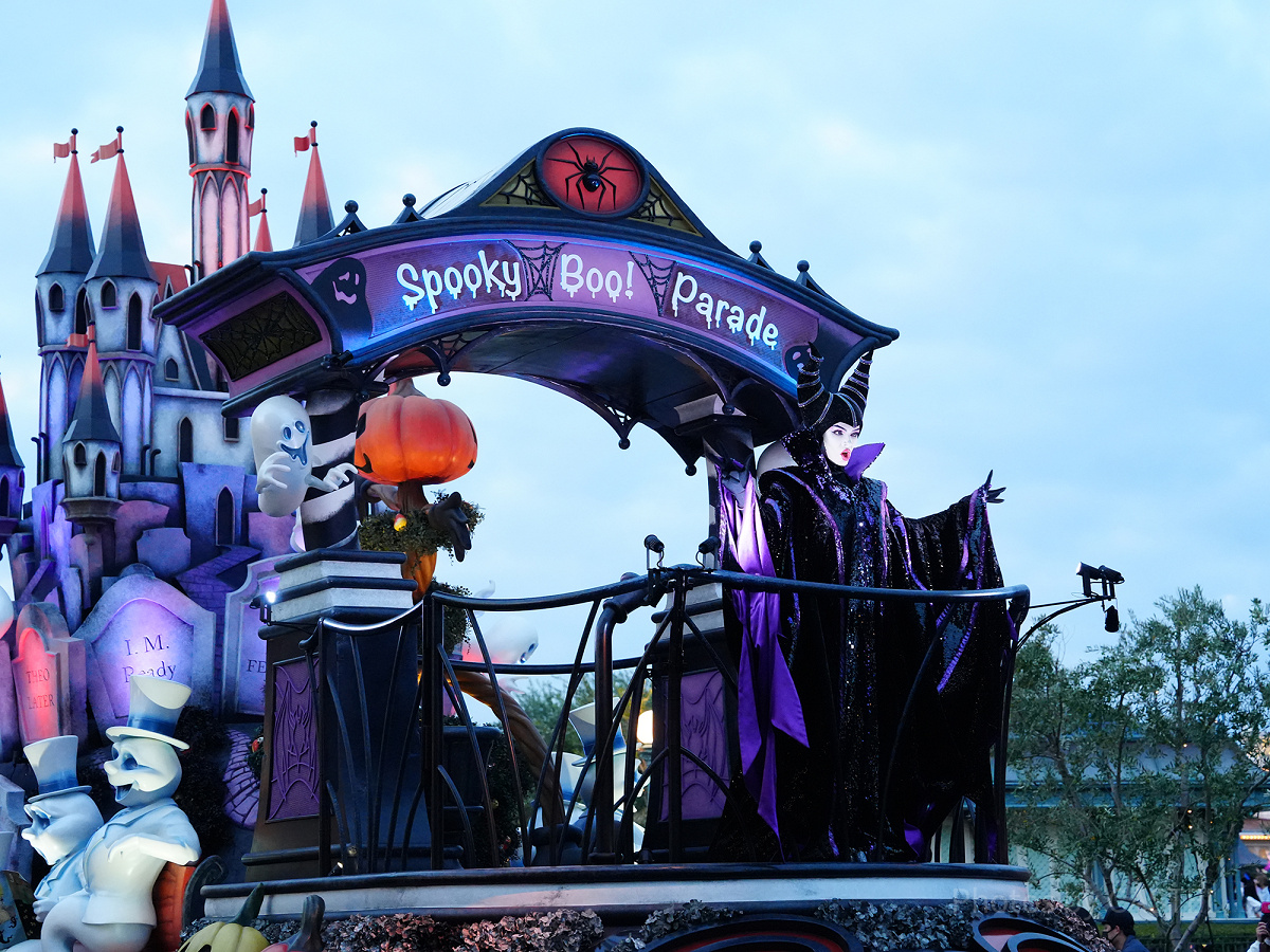 ザ・ヴィランズ・ロッキン・ハロウィーン」の概要| キャステル