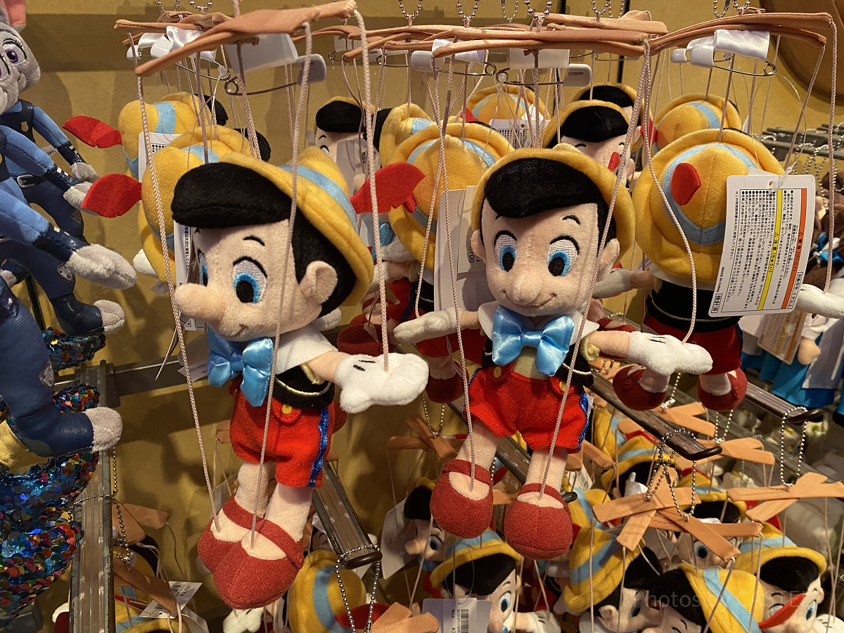 ピノキオのぬいぐるみバッジ