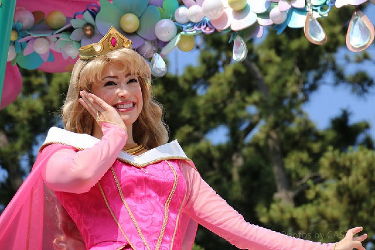 オーロラ姫のスペル| キャステル | CASTEL ディズニー情報