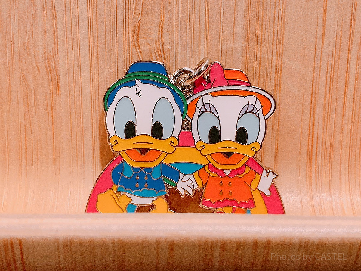 雨の日限定ピンバッジ| キャステル | CASTEL ディズニー情報