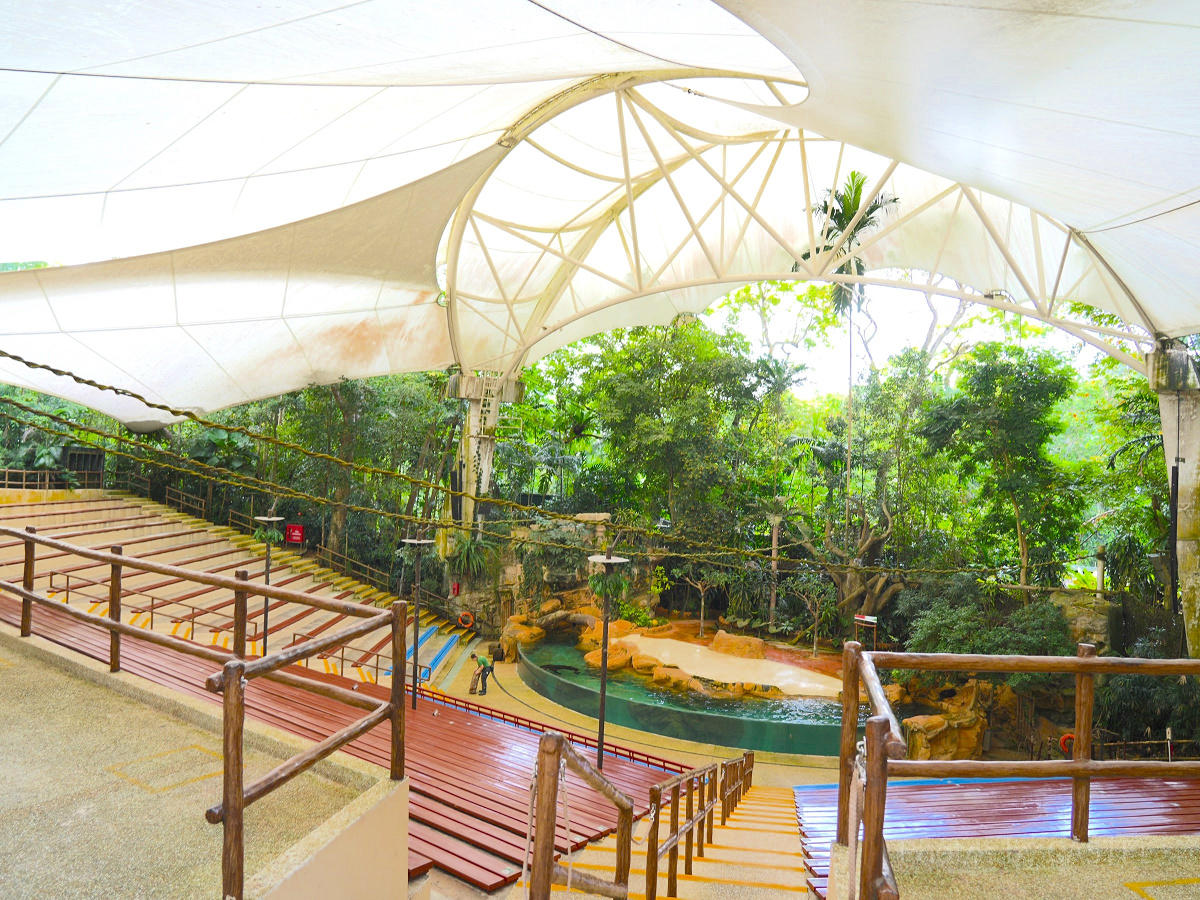 シンガポール動物園：大型のショー施設