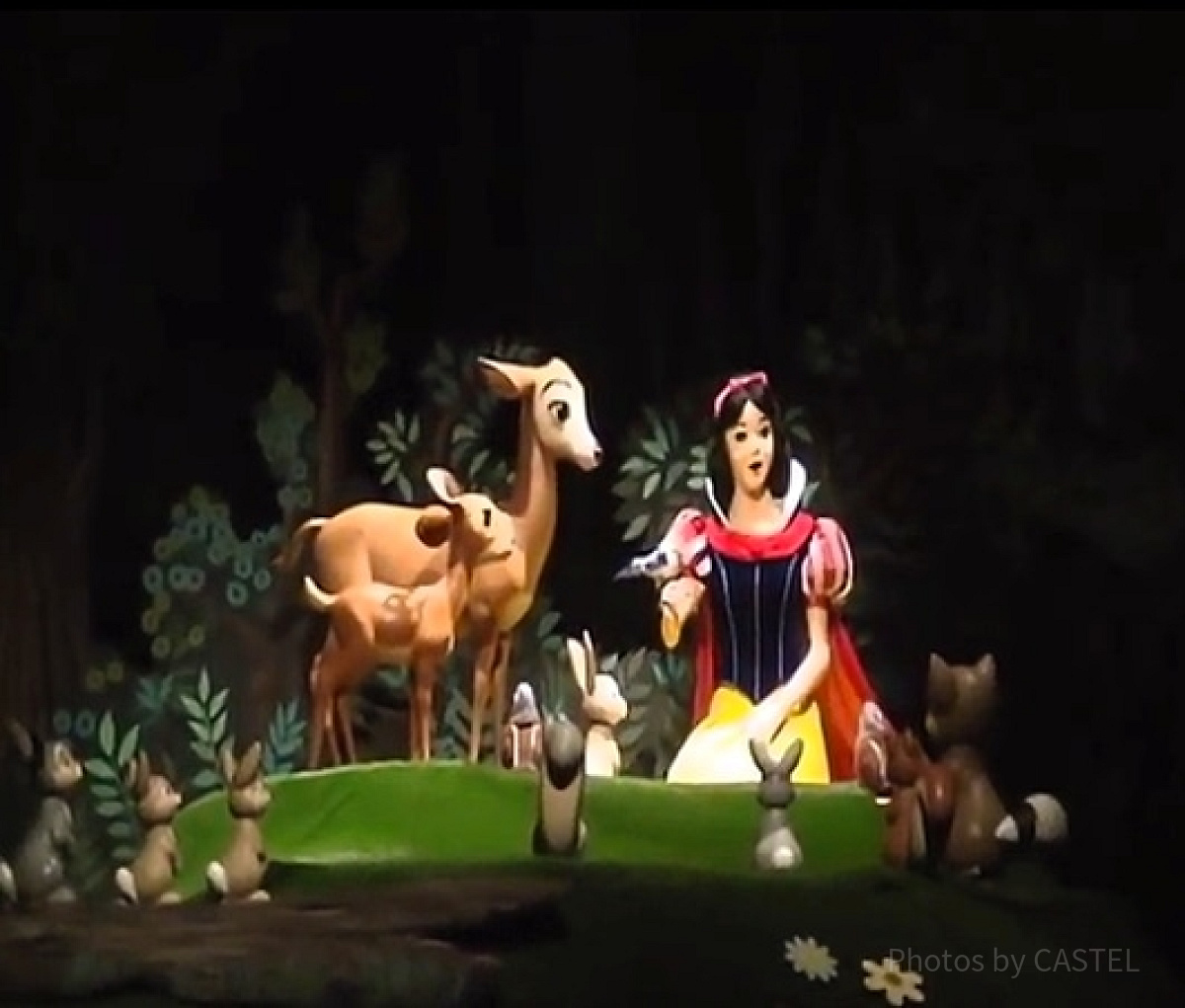 ミッキーマウス・レビューの白雪姫| キャステル | CASTEL ディズニー情報