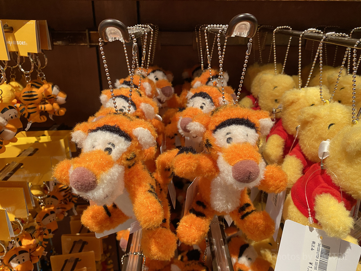 ティガーぬいぐるみバッジ| キャステル | CASTEL ディズニー情報