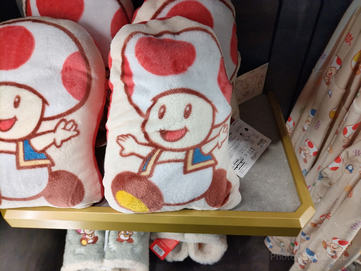 USJ冬グッズ：ピキノピオのブランケット