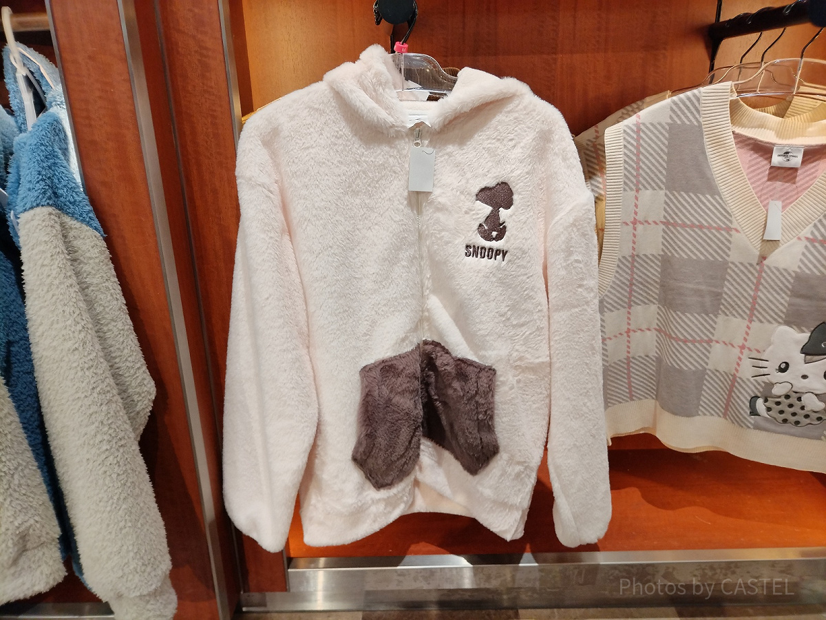 USJ冬グッズ：スヌーピーのボアパーカー| キャステル | CASTEL