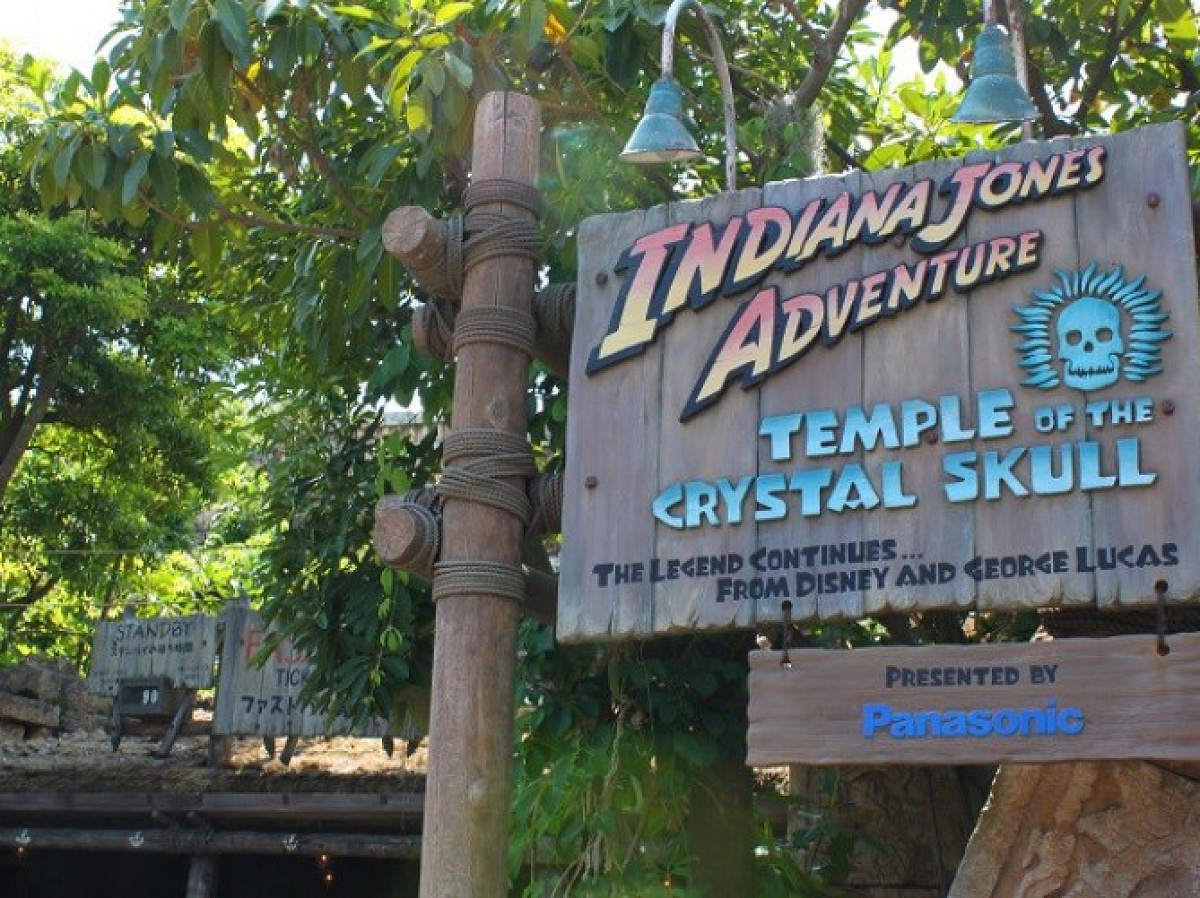 インディ ジョーンズ キャステル Castel ディズニー情報
