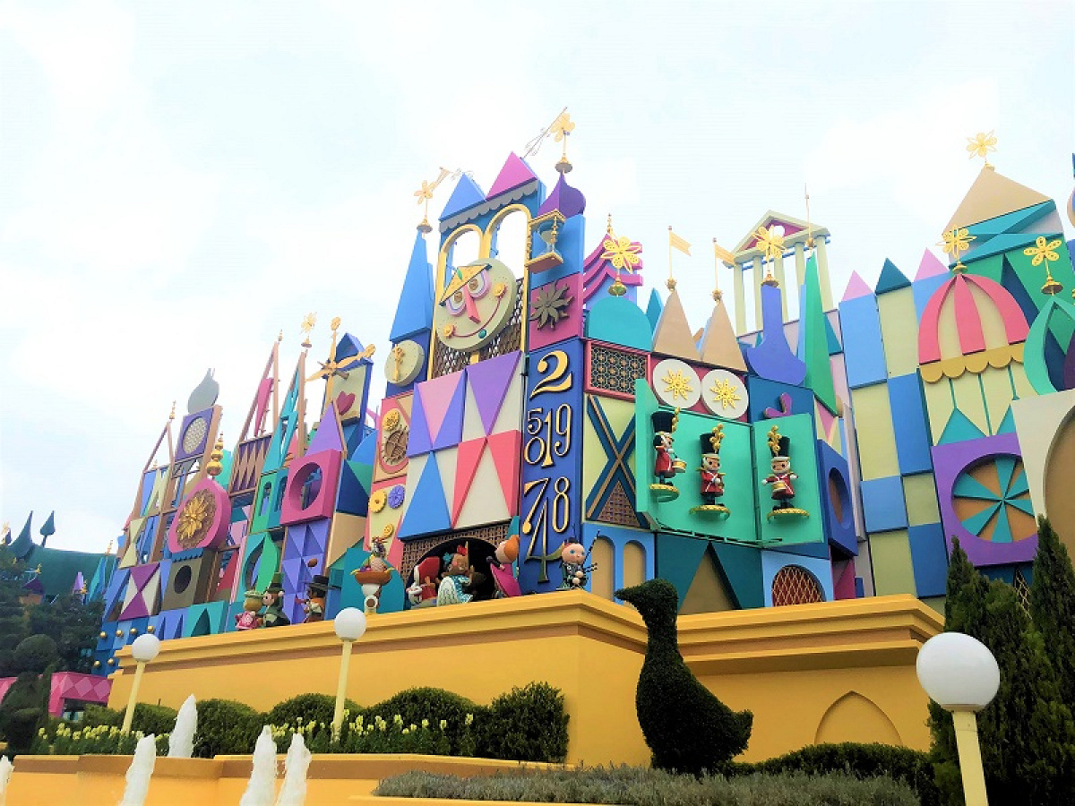 イッツ ア スモールワールドのトリビア キャステル Castel ディズニー情報