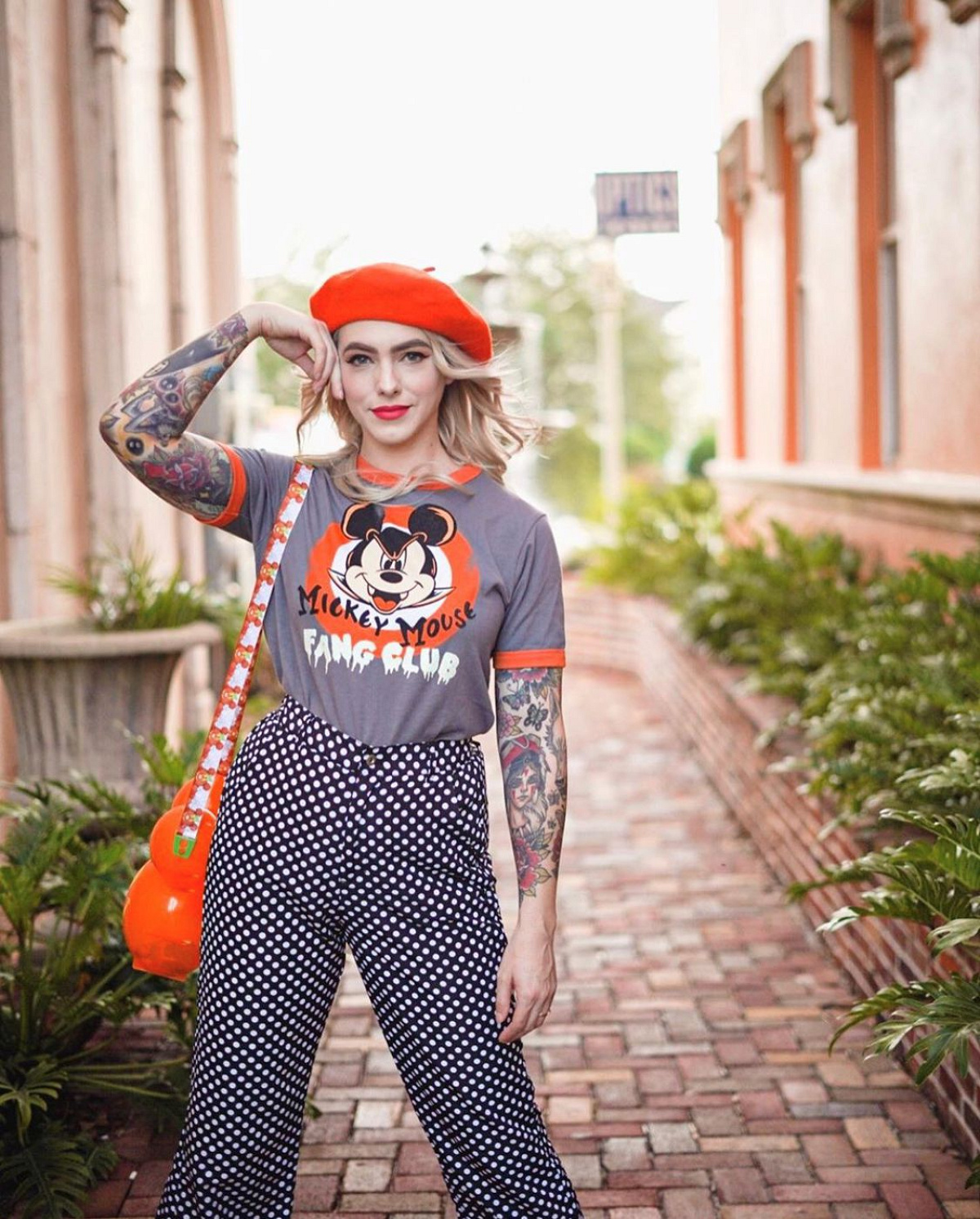 ミッキーtシャツコーデ キャステル Castel ディズニー情報