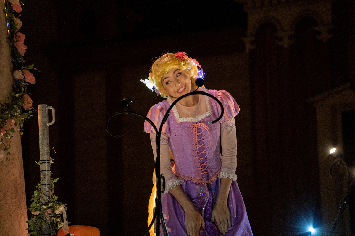 ラプンツェル エレクトリカルパレード キャステル Castel ディズニー情報