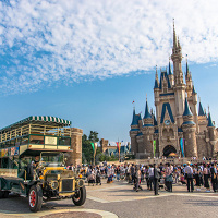 【2026年7月】ディズニーランドの割引方法17選!チケットの値段を安くする方法は?