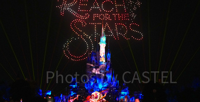 【7/2〜9/14】Reach for the Stars: Everlasting Dreams鑑賞ガイド！通常版との違い、ドローン演出、開始時間、おすすめの鑑賞場所