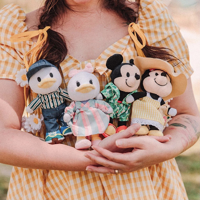 ディズニー　ぬいもーず　まとめ売り　全８種 ディズニーストア】「ぬいもーず」とは？種類・販売場所まとめ